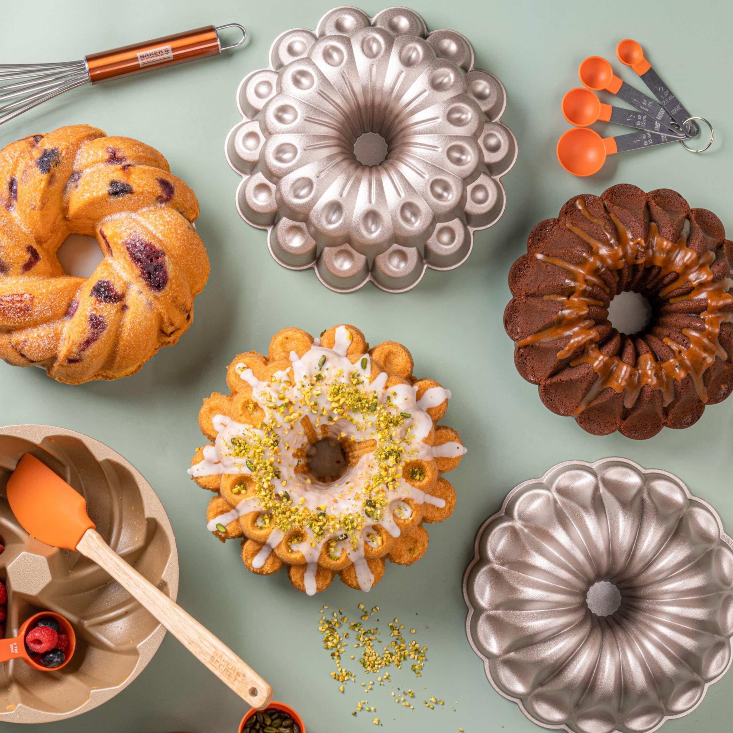 Baker's Secret easy release enhances unmolding and cleanup after baking.