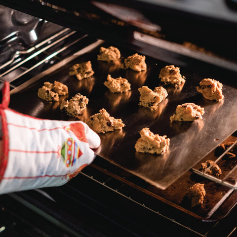 Baker's Secret eco-friendly kitchen choice for baking.