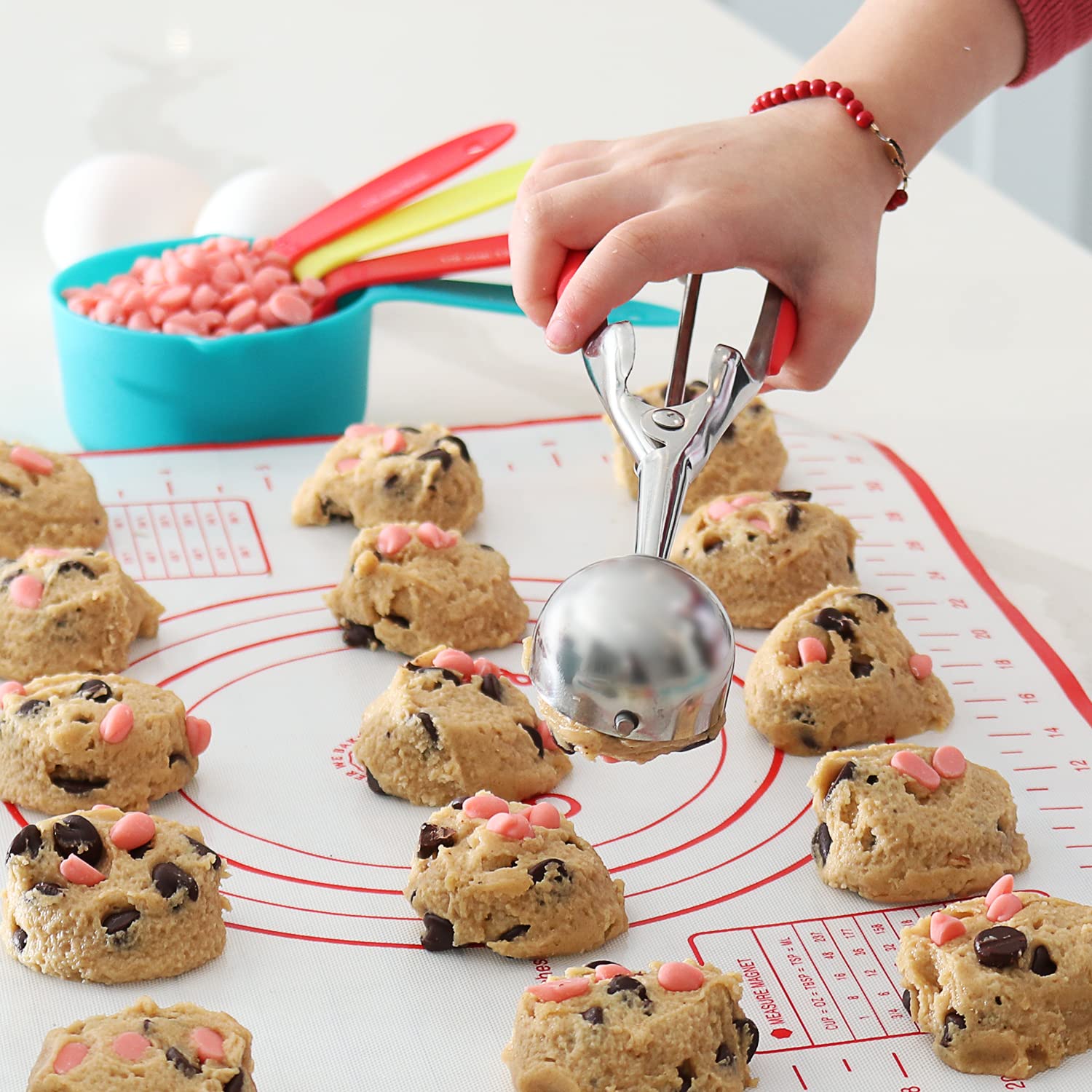 Baketivity 31-piece set learning kit supports independent cooking and creativity.