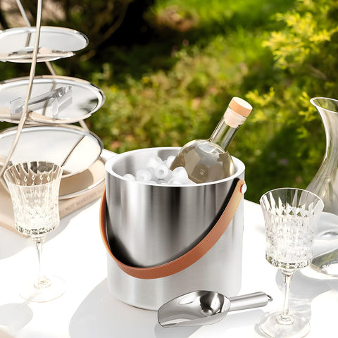 Bakpoco ice bucket scoop makes serving ice quick and easy.