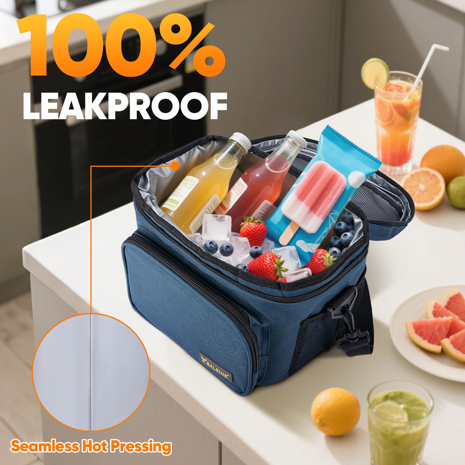 BALEINE interior leakproof liner prevents spills during transport.