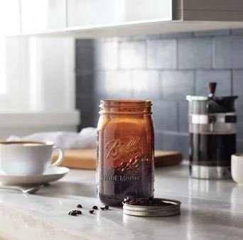 Ball wide-mouth jars ideal for herbs, spices, tea and more.