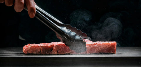 BALMUDA The Teppanyaki precision spatula and oil tray for tidy setup