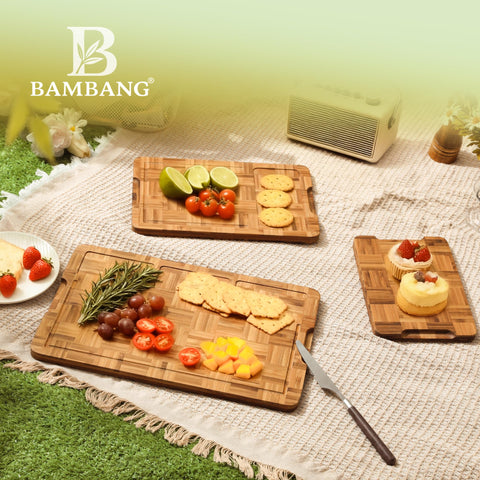 BAMBANG kitchen display with three boards on a stand