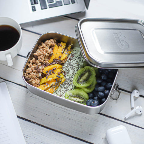 Bambaw lunchbox odor-free design supports fresh leftovers throughout the day.