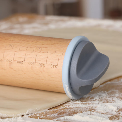 Bamboo Land adjustable rolling pin with color-coded markings for quick use.