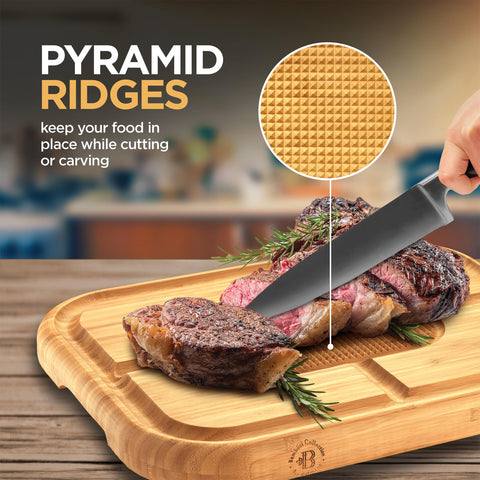 Bambüsi carving board spikes and grip stabilize meat during slicing