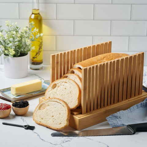 Bambüsi adjustable width panels fit baguettes to broad loaves
