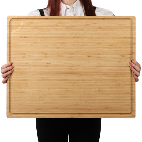 BAMOTTO CRAFTBAMBOO XXL cutting board top view showing ample space for poultry and vegetables