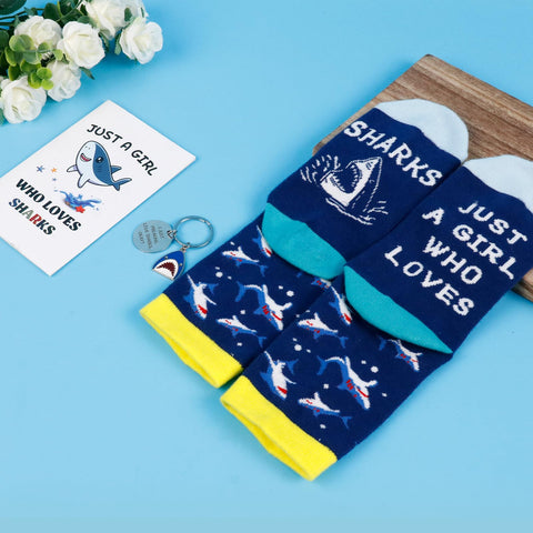 Bayelove shark notepad provides cute, practical space for lists and notes.