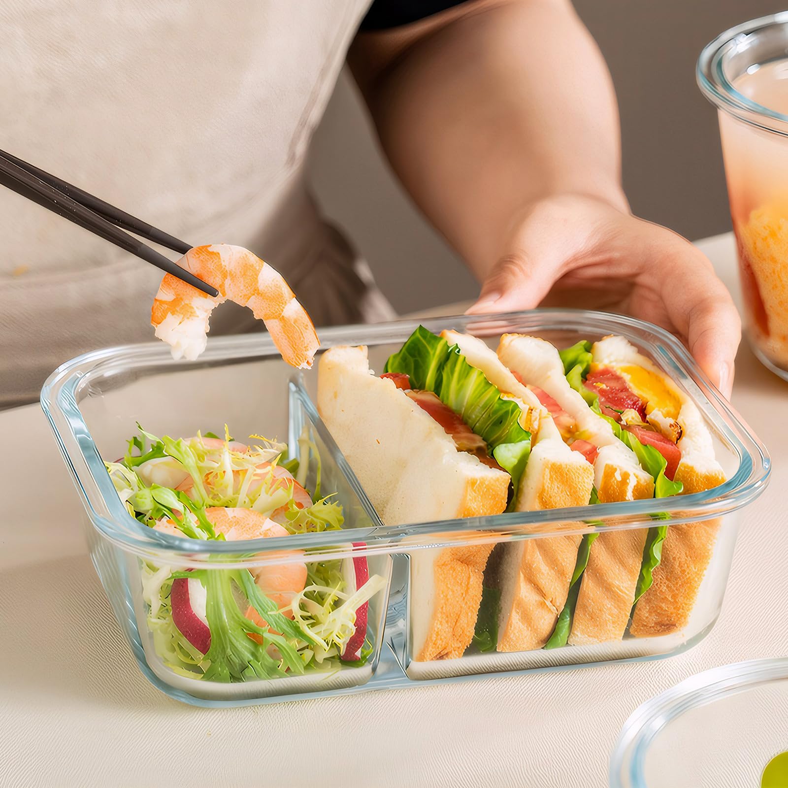 BAYZZ smooth glass surface resists stains and odors for easy cleaning.