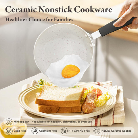 Bazova lids and handles arranged, highlighting convenient stacking and storage.