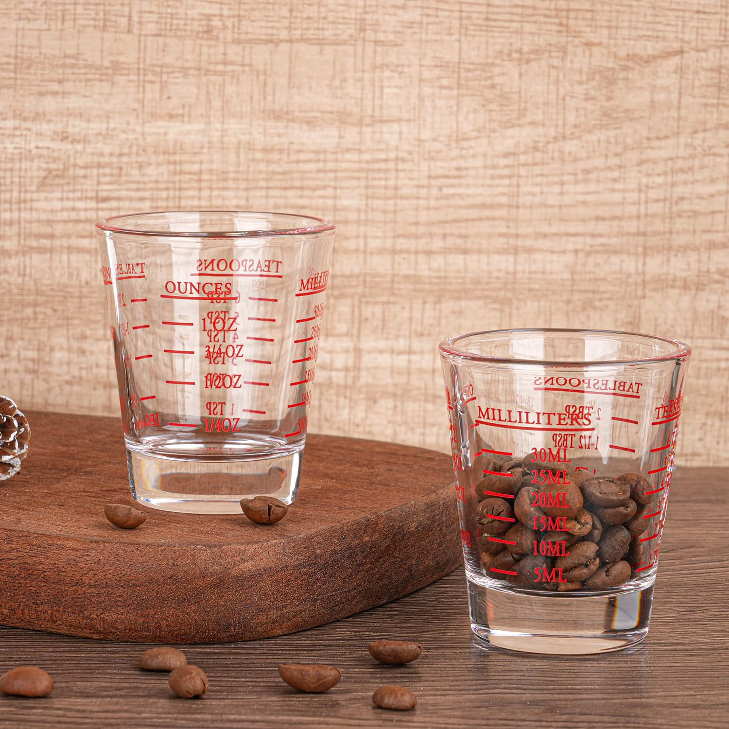 BCnmviku gift-ready box showcasing sturdy measuring glass set