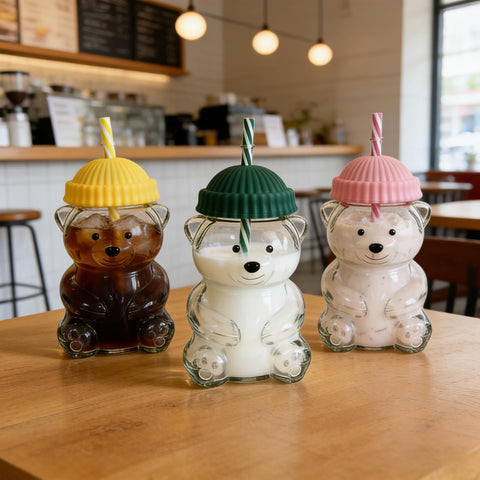 Bear Straw Cup ideal for iced beverages and bubble teas.