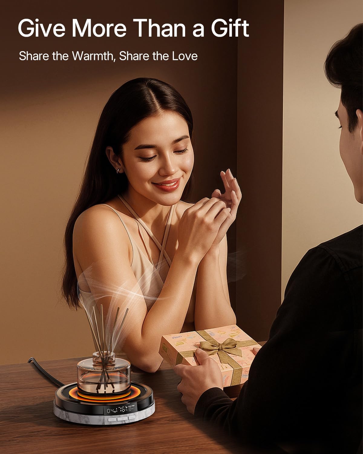 Bearwind marble-effect design adds desk style and elegance