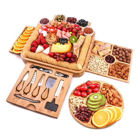 BEAUPLUS round tray complements the setup for a balanced spread