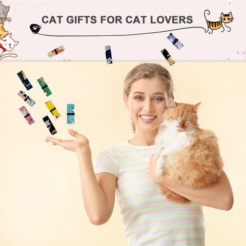 BeeGreen machine-washable cat tote for easy cleaning after trips.