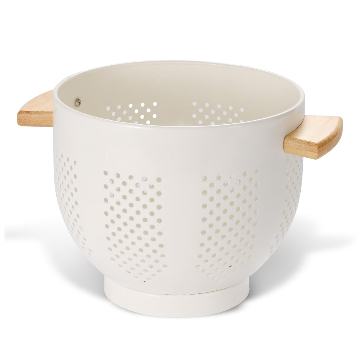 BeFare metal colander with wood handle and stable base for efficient draining.
