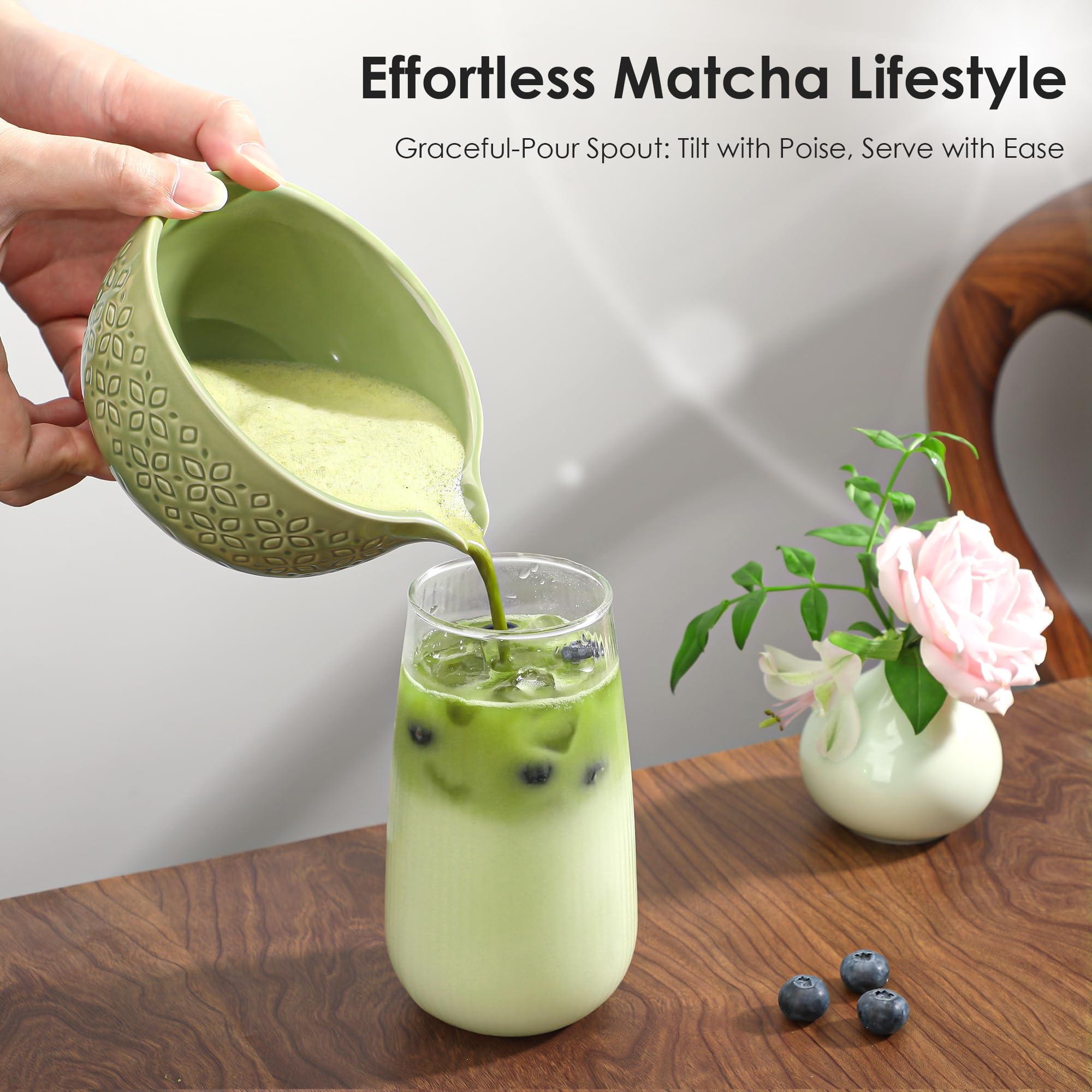 Beiyunee bamboo whisk with 100-prong chasen for velvety foam