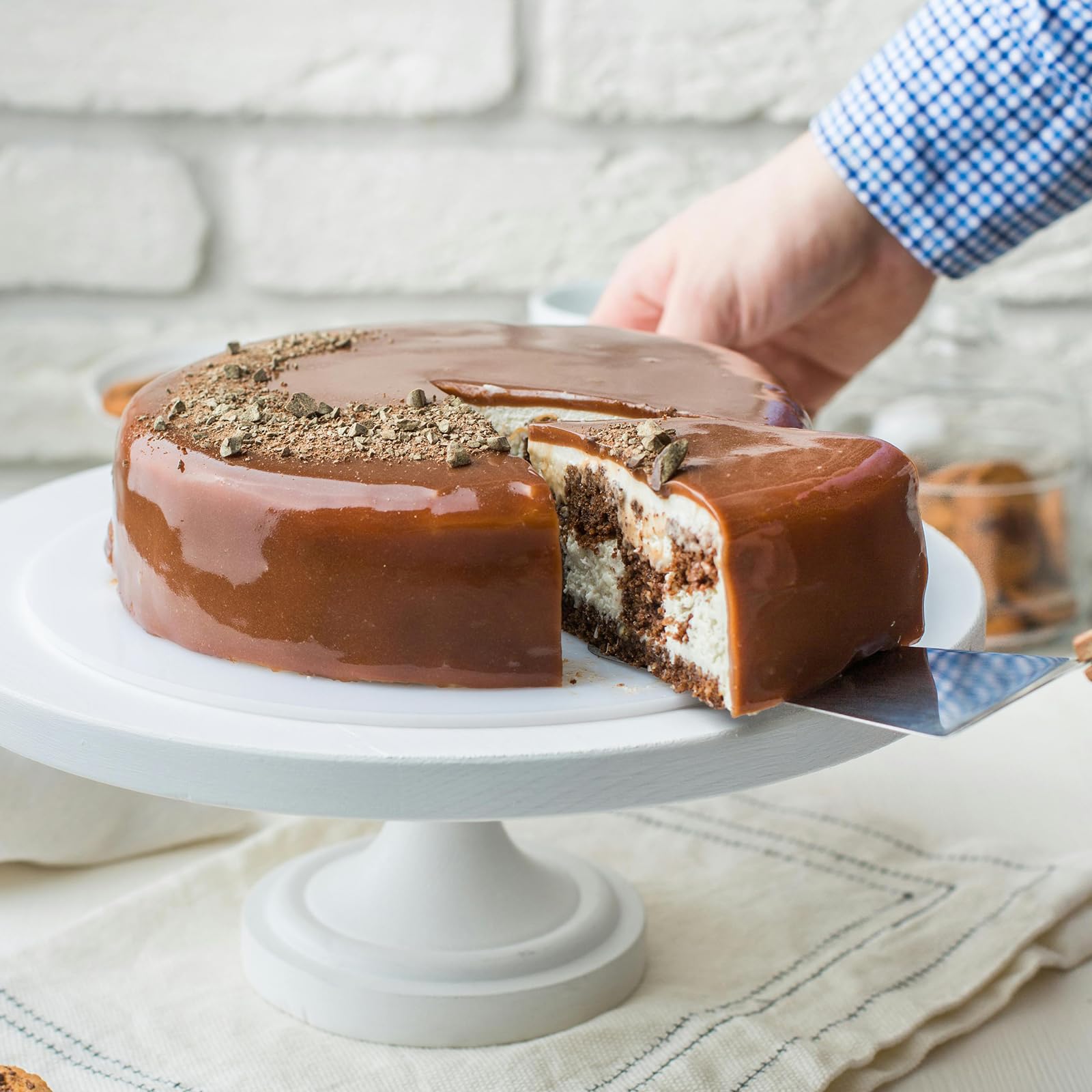 Bekith bakeware set, batch baking ready, stackable storage.