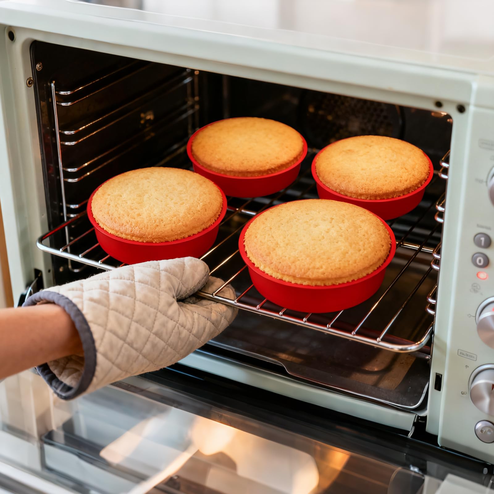 Bekith pans, dishwasher-safe, easy cleanup after baking sessions.