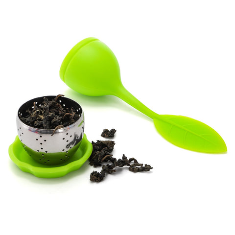 Bekith in-use brewing with loose leaves for a personalized cup.