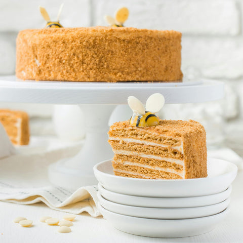 Bekith quiche and layer cake pans, versatile round bakeware.