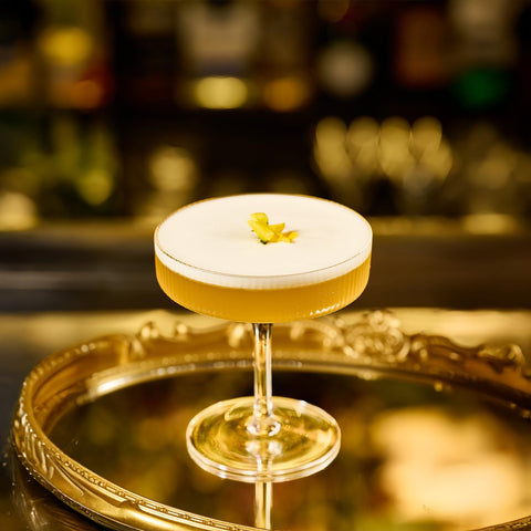 Bellaforte versatile design suits cocktails, champagne, and delicate desserts.