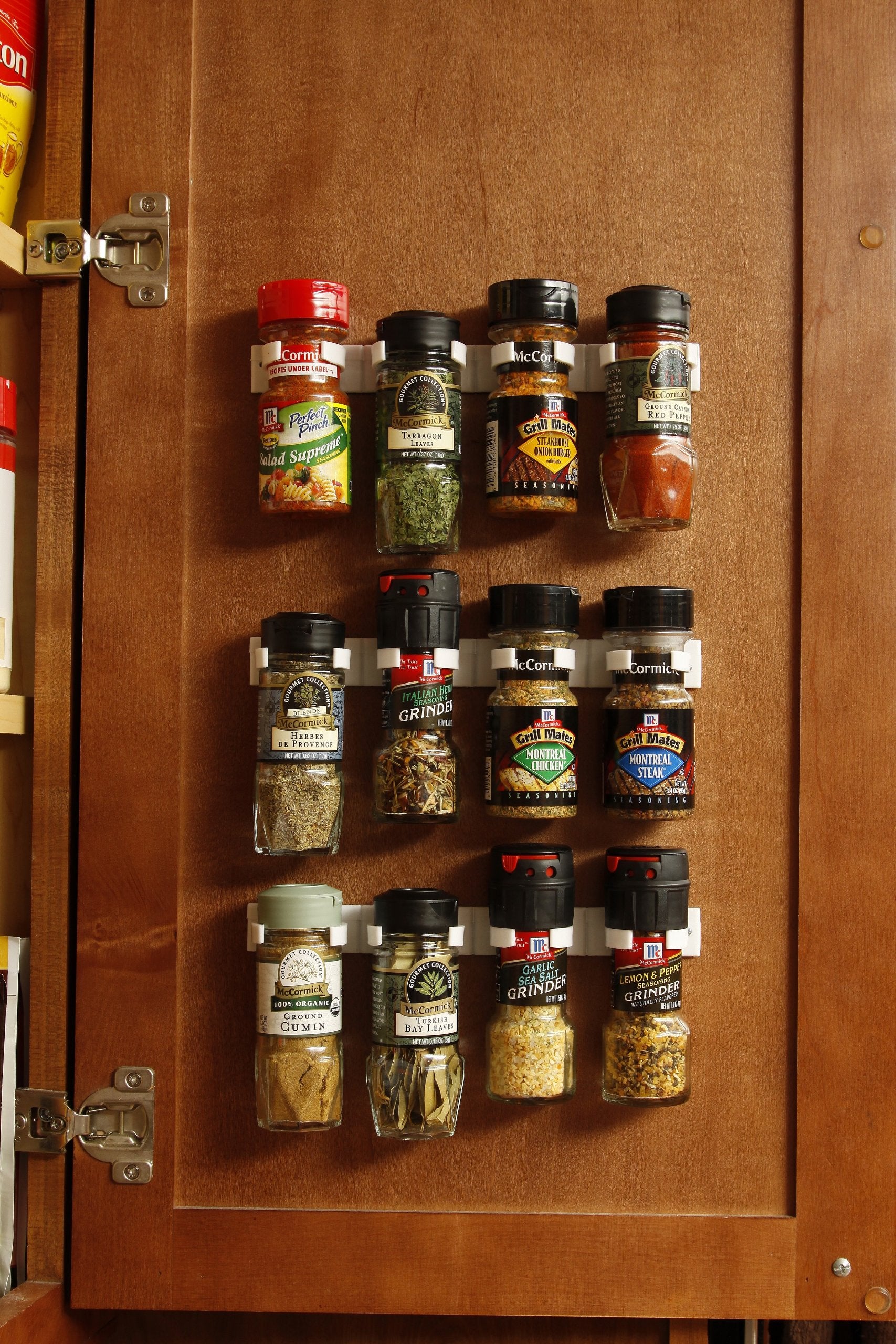 Bellemain clip-cut-to-fit design ready to adapt shelves and jars.