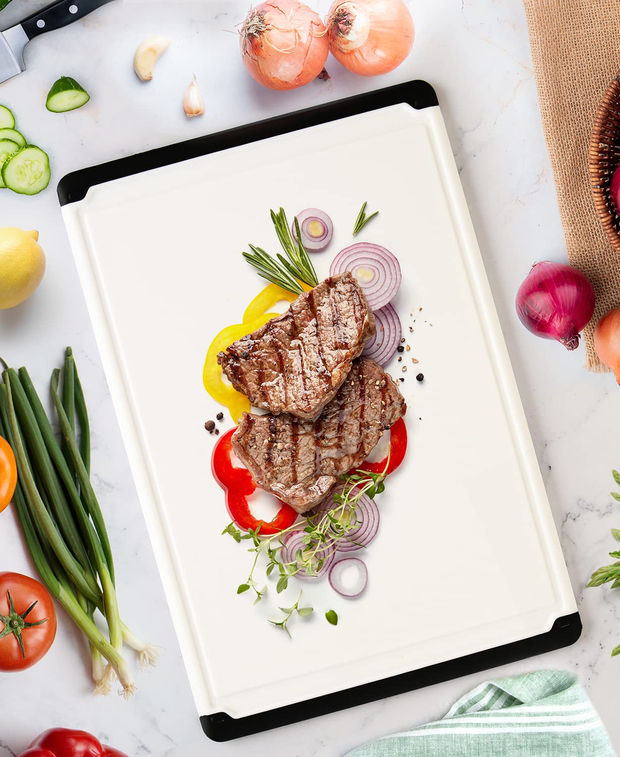 Belwares Thanksgiving gift idea cutting board blends practicality with style