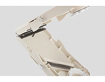 Benriner Almond Wide Slicer side panel highlights durable construction.