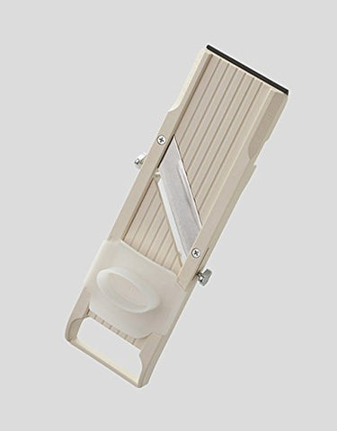 Benriner No. 64 interchangeable blades for fine, medium, and coarse cuts