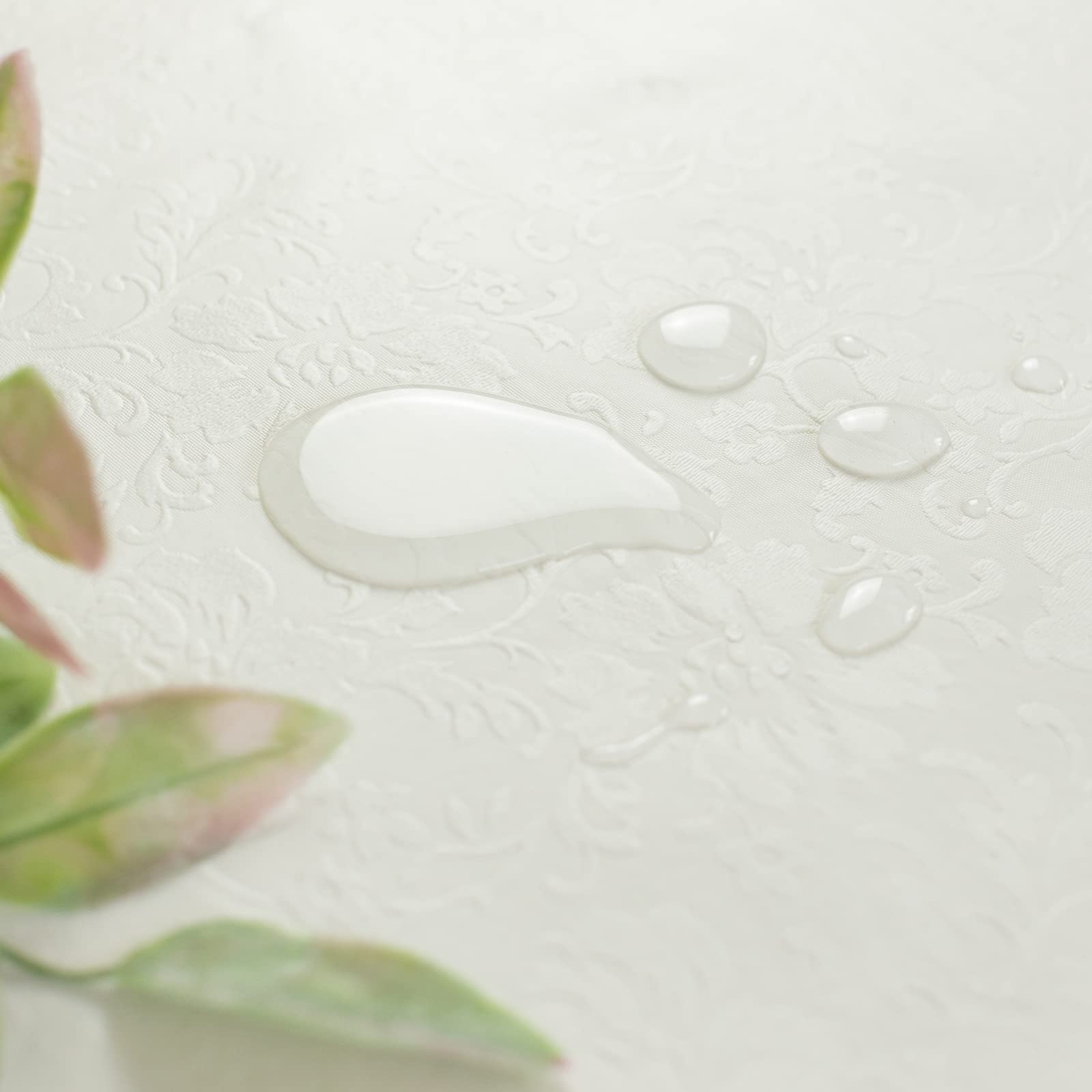 Benson Mills Deluxe table pad uses premium materials for lasting protection