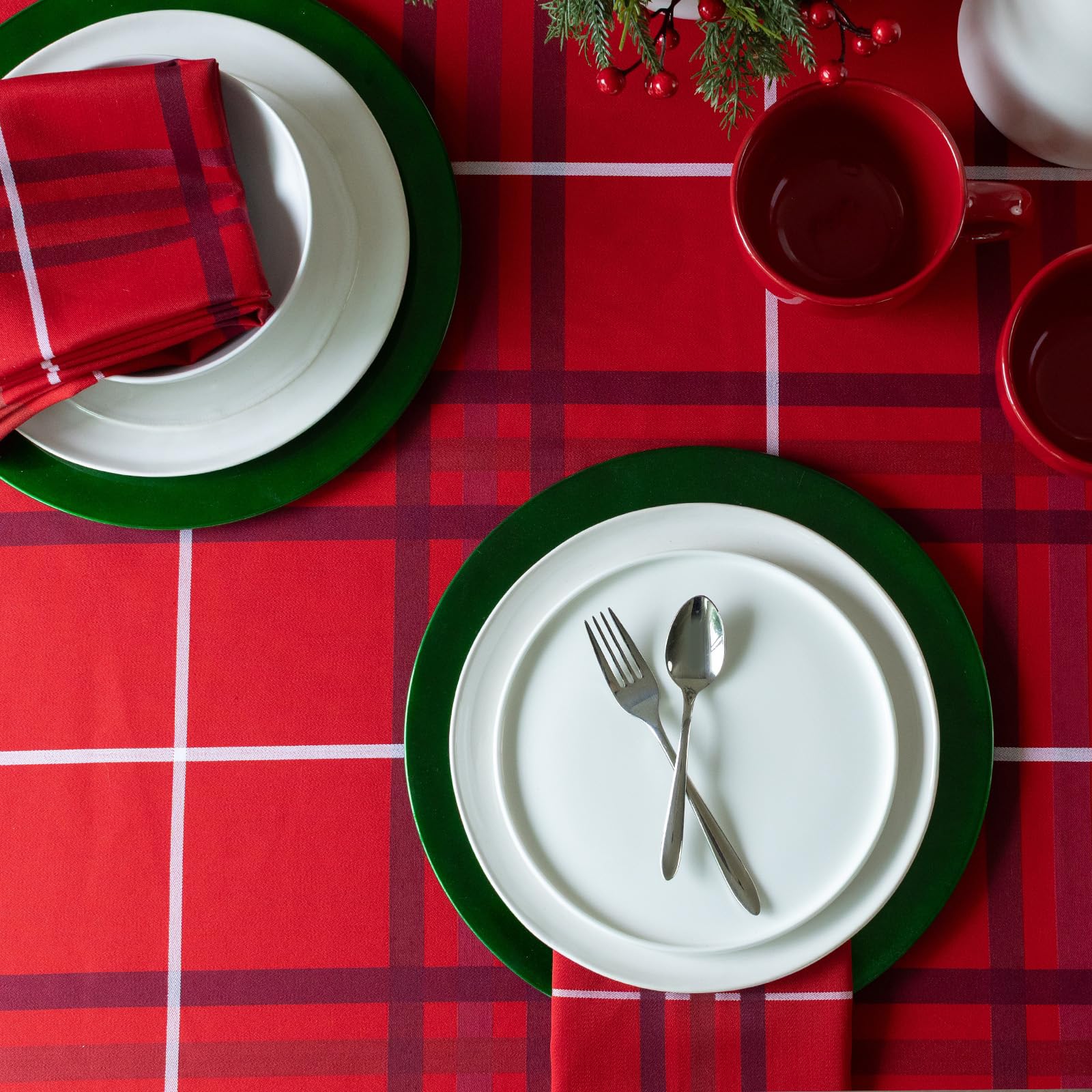 Machine-washable polyester tablecloth offers easy care for holidays