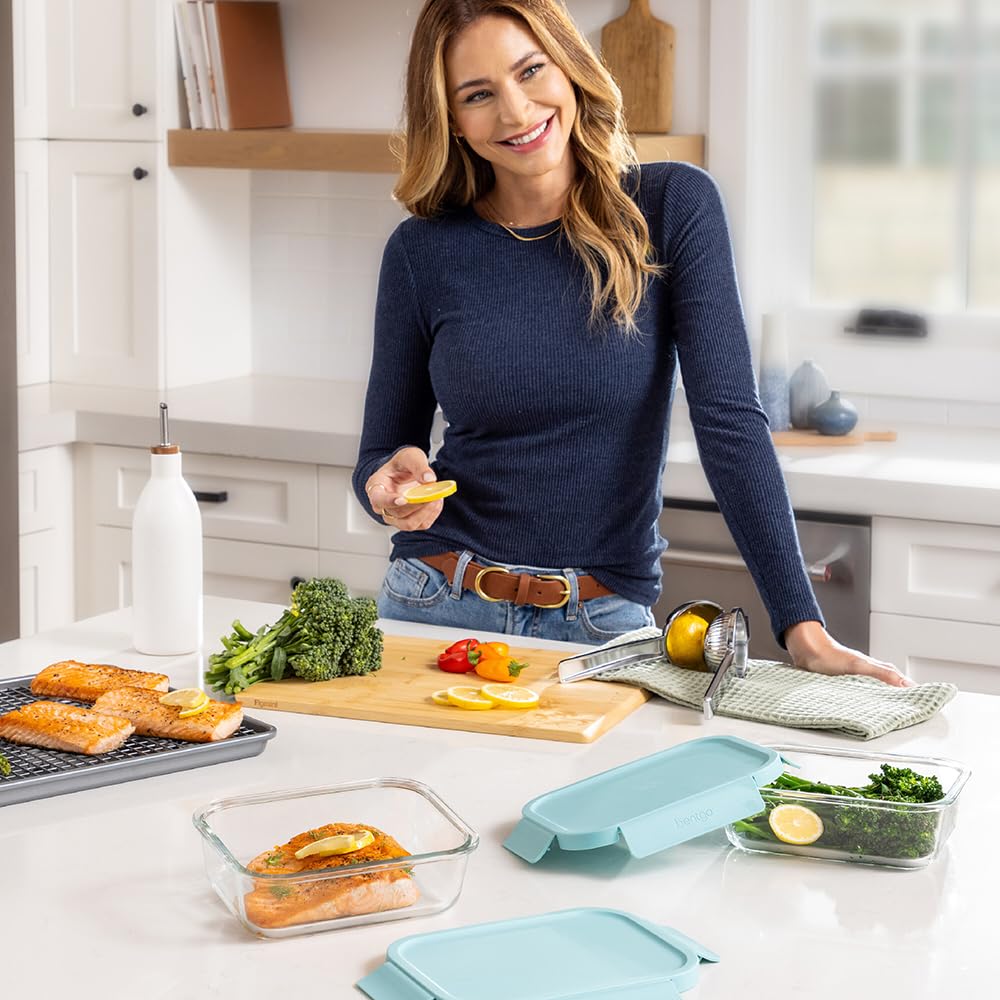 Bentgo lids with removable gasket create airtight seal.