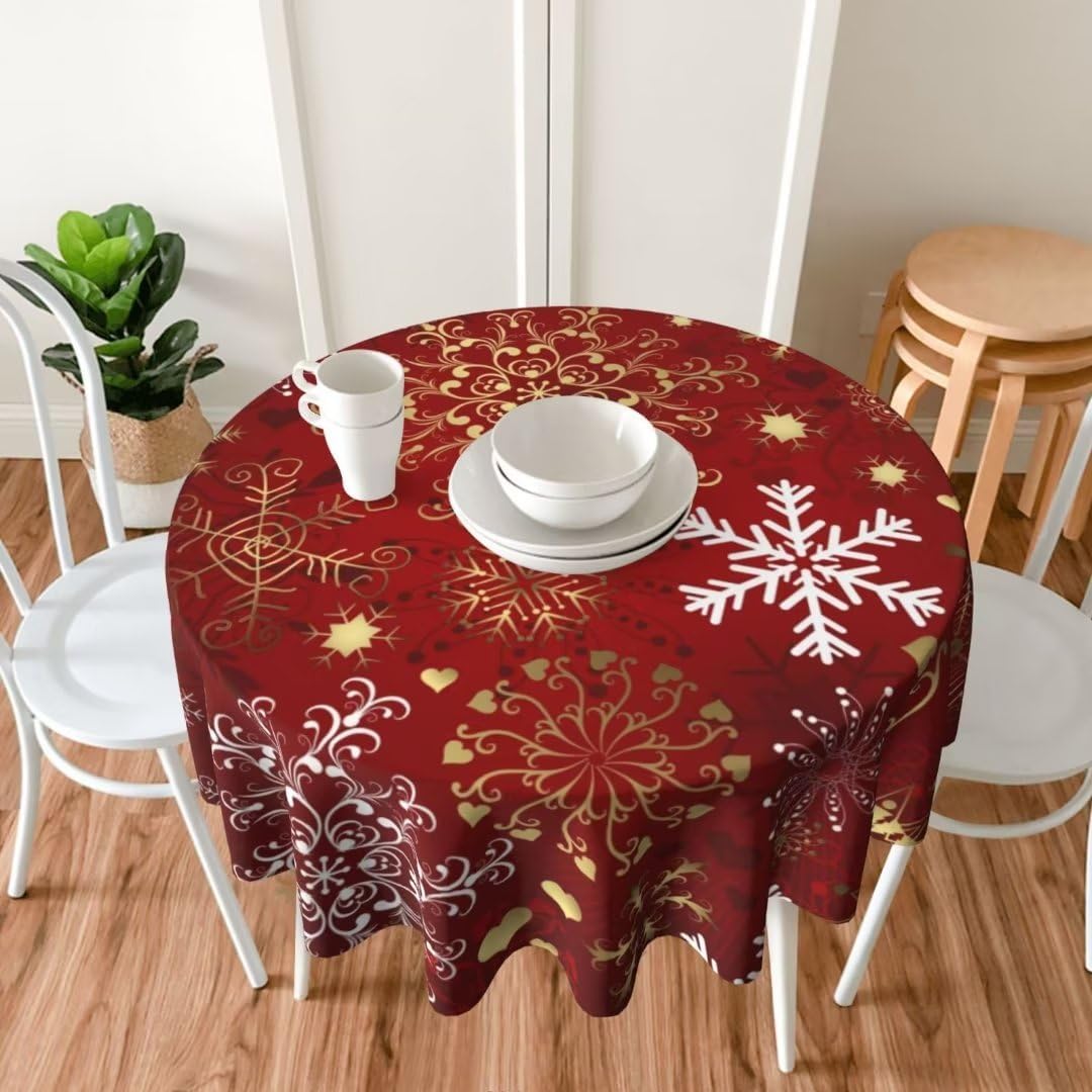 BETGINY farmhouse-style tablecloth adds cozy winter ambience to meals.