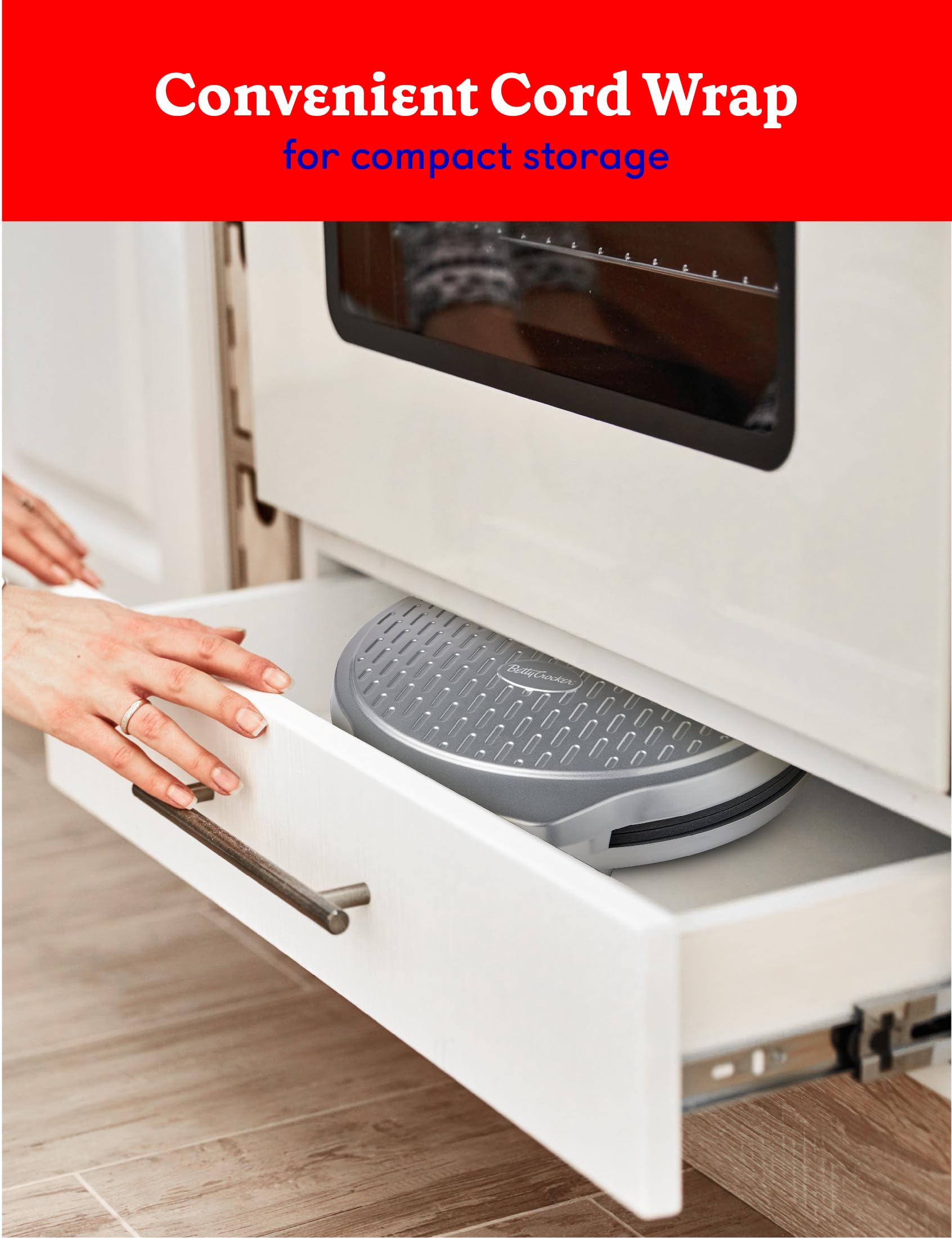 Betty Crocker Pizza Maker Plus pancake function for fluffy breakfast stacks.