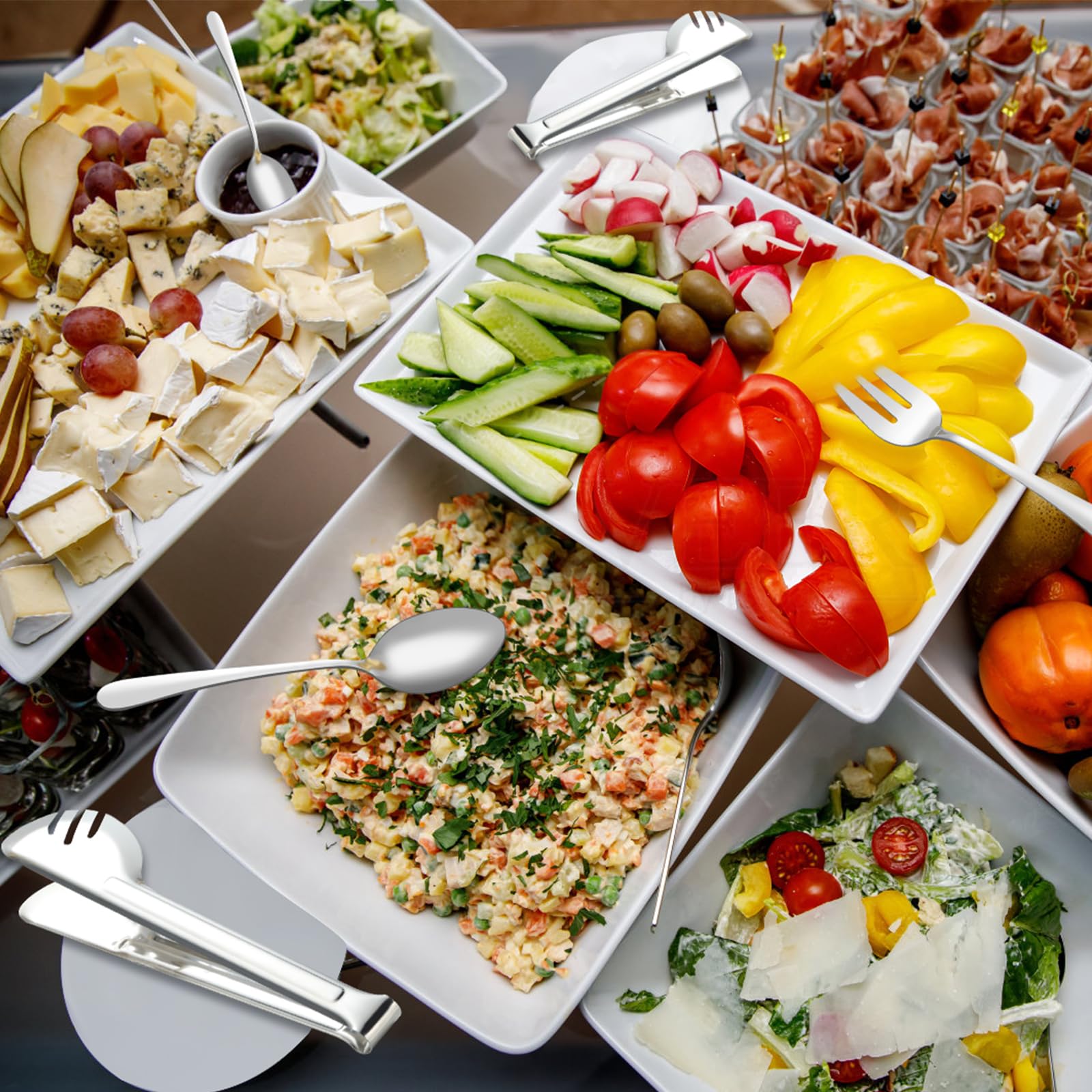 BEWOS stainless steel set complements tables with a polished look