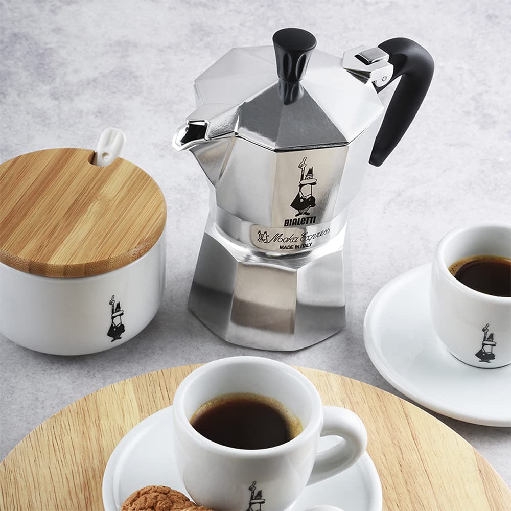 Bialetti Moka Express Export in silver, side handle design for comfortable grip.