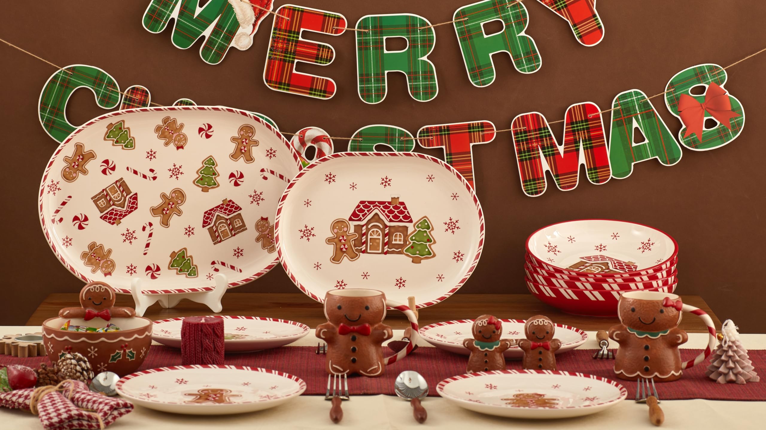 Bico holiday table setting idea pairs well with patterns