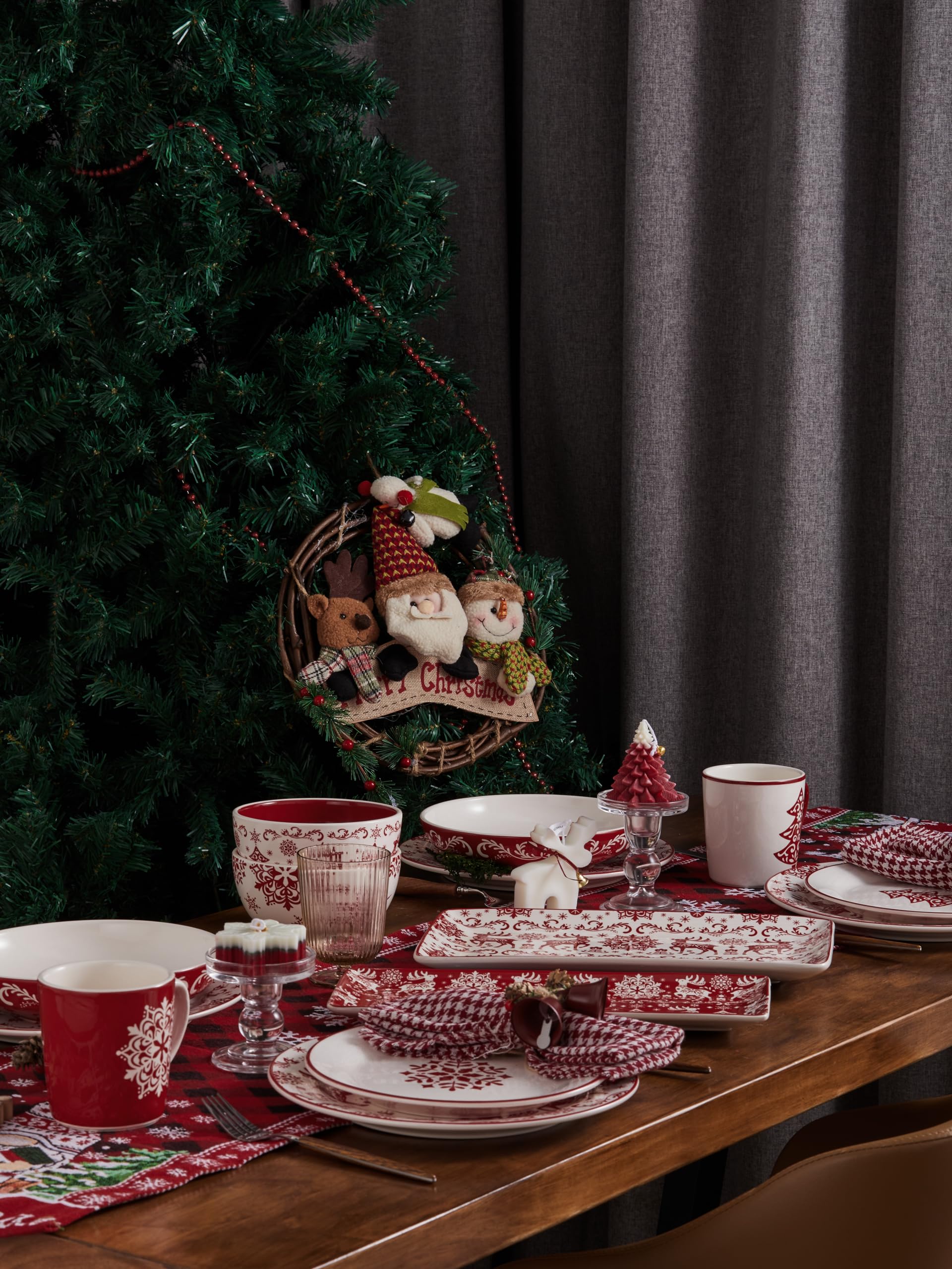 Bico Holly Jolly mug dishwasher-safe for easy cleanup