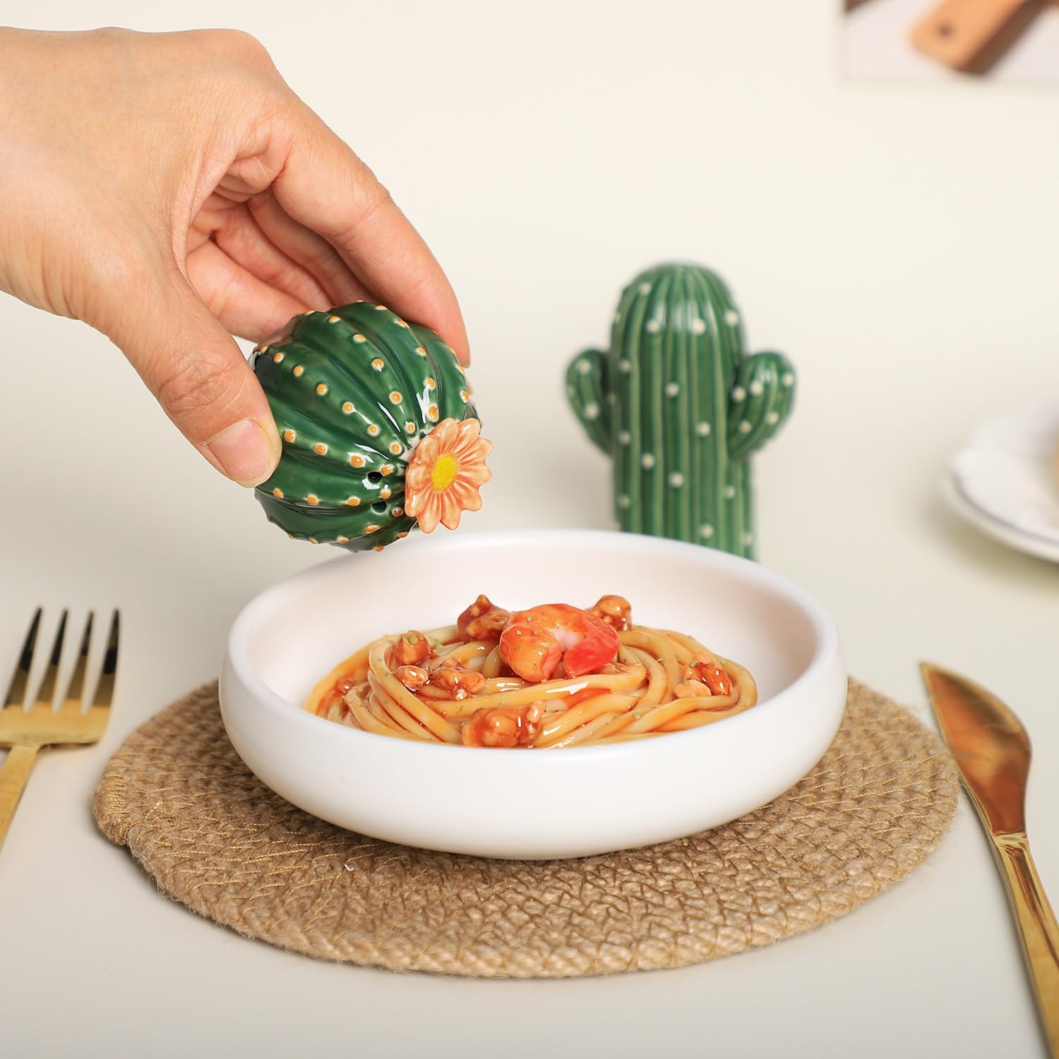 Bicuzat 2pc set cactus salt pepper preview for kitchen.