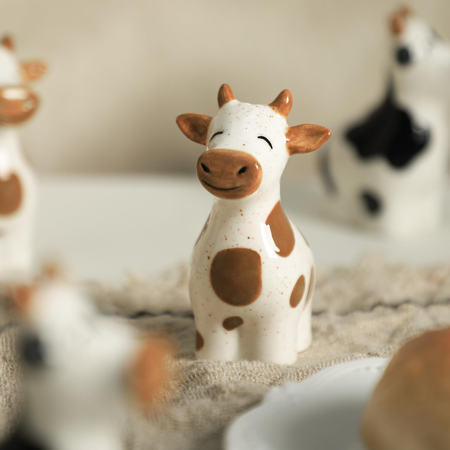 Bicuzat high-fired ceramic shakers provide sturdy everyday use