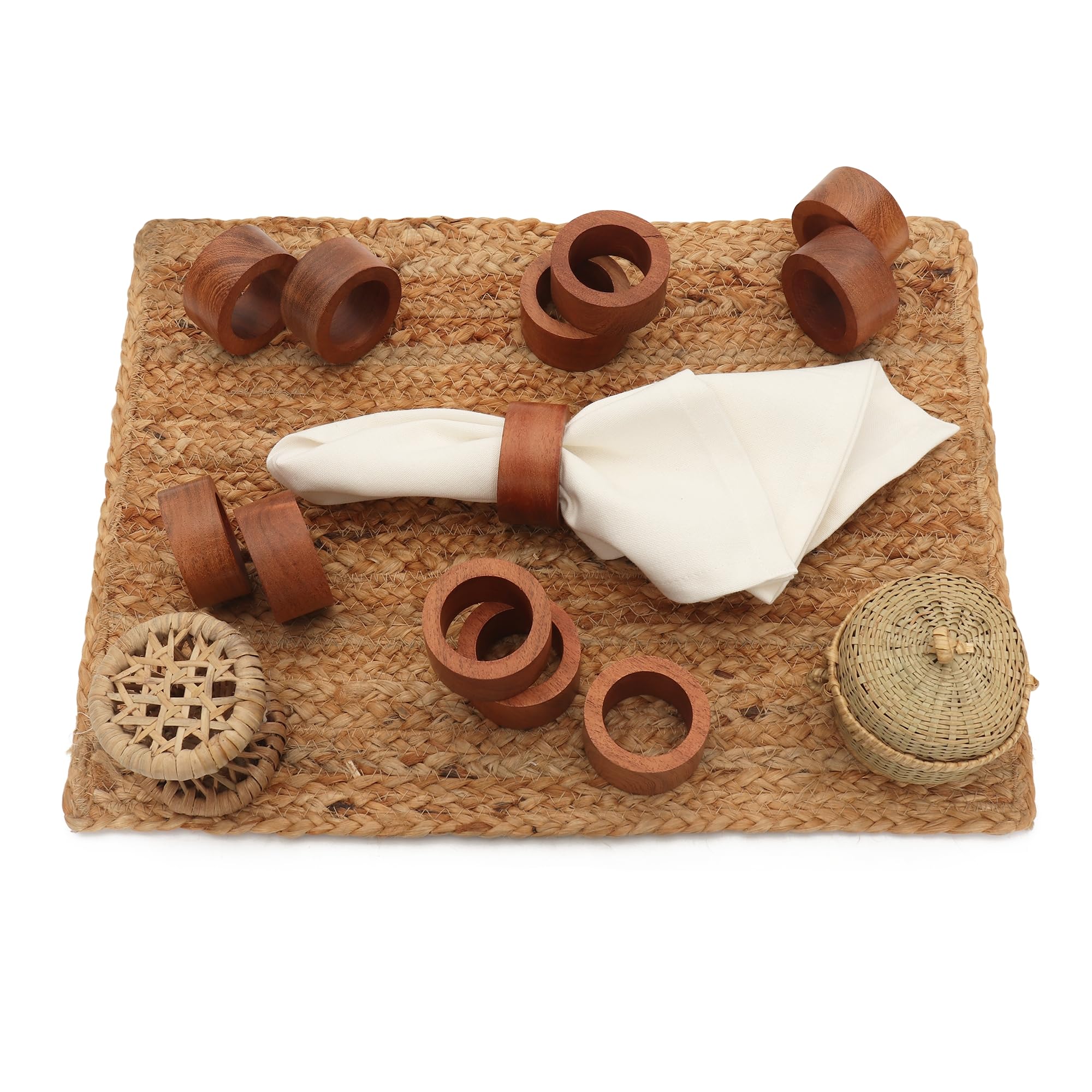 BIFFELY holiday meal with decorative rings enhance ambiance and tabletop decor