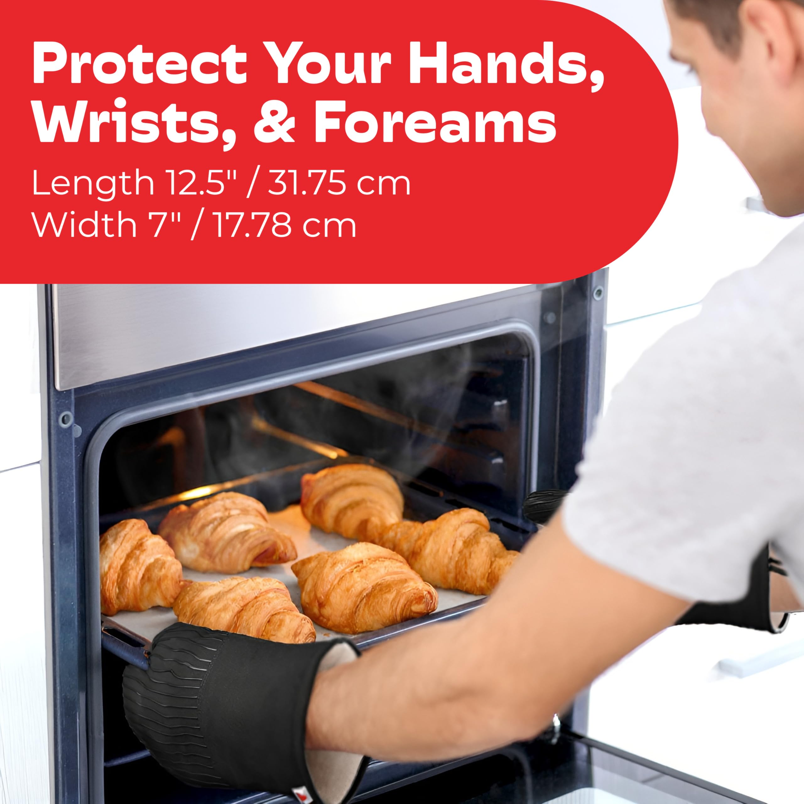 Big Red House mitts feature non-slip silicone palms for a secure grip on hot cookware.