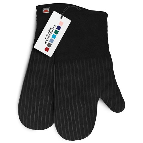 Big Red House silicone oven mitts in black provide a secure non-slip grip for hot pans.