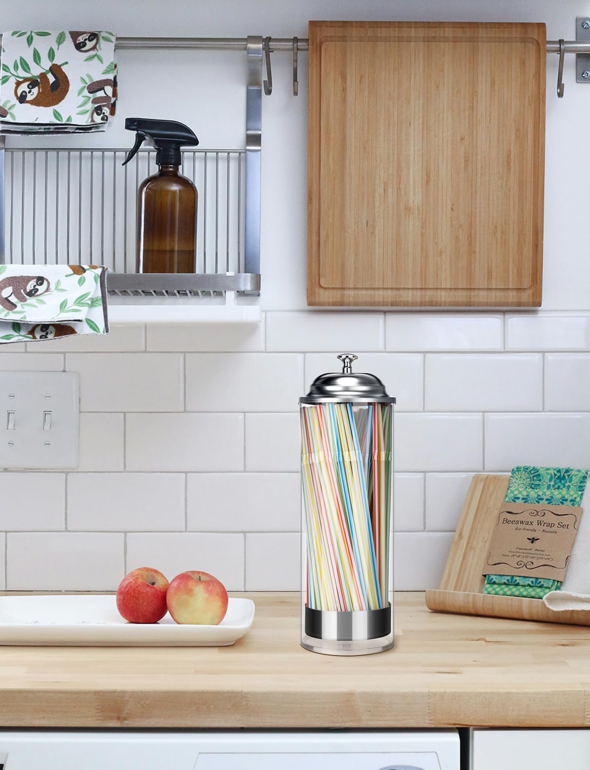 Biginiwa durable glass and stainless steel construction offers elegant, easy-to-clean storage.