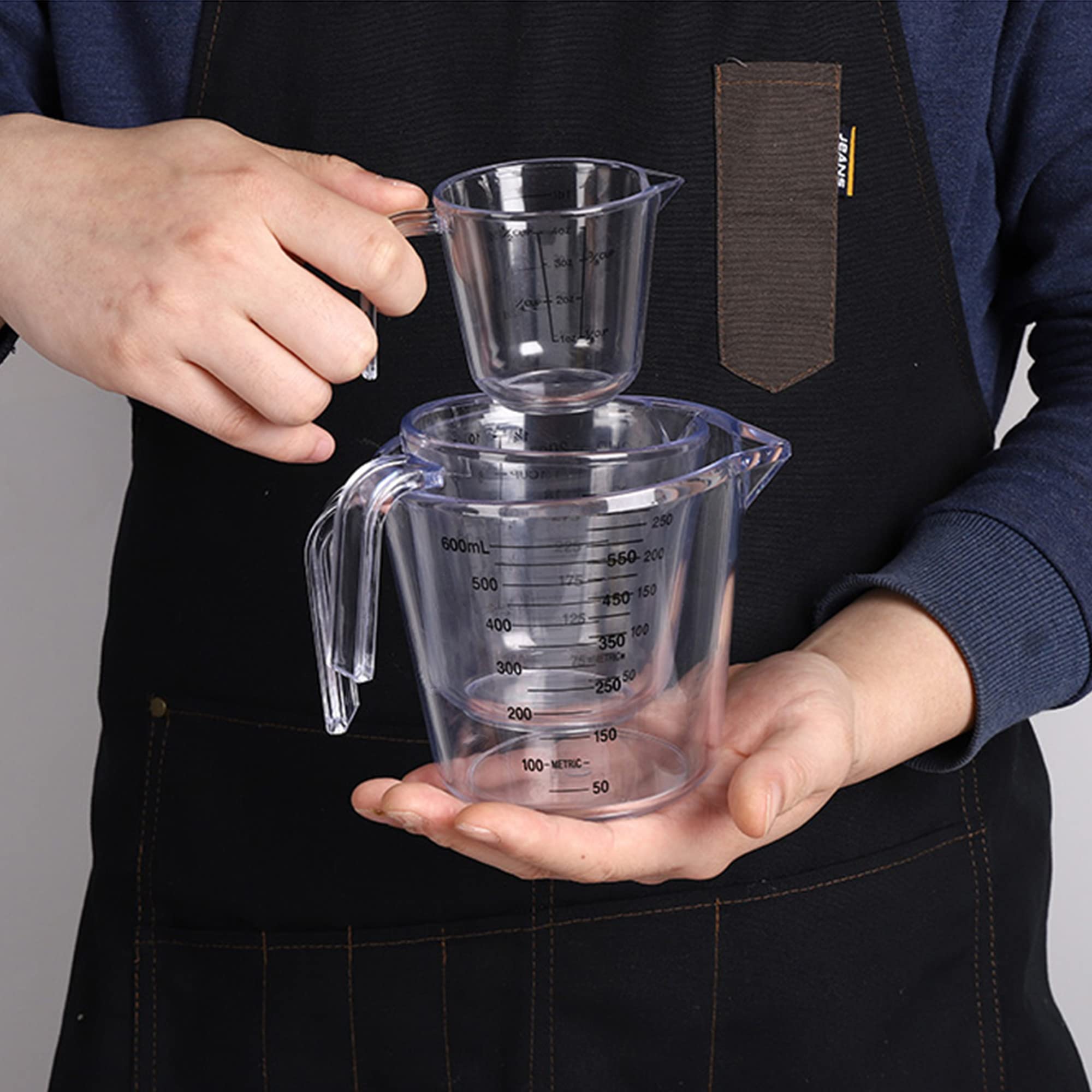 Transparent design of BINGBING measuring cups for quick measurement at a glance