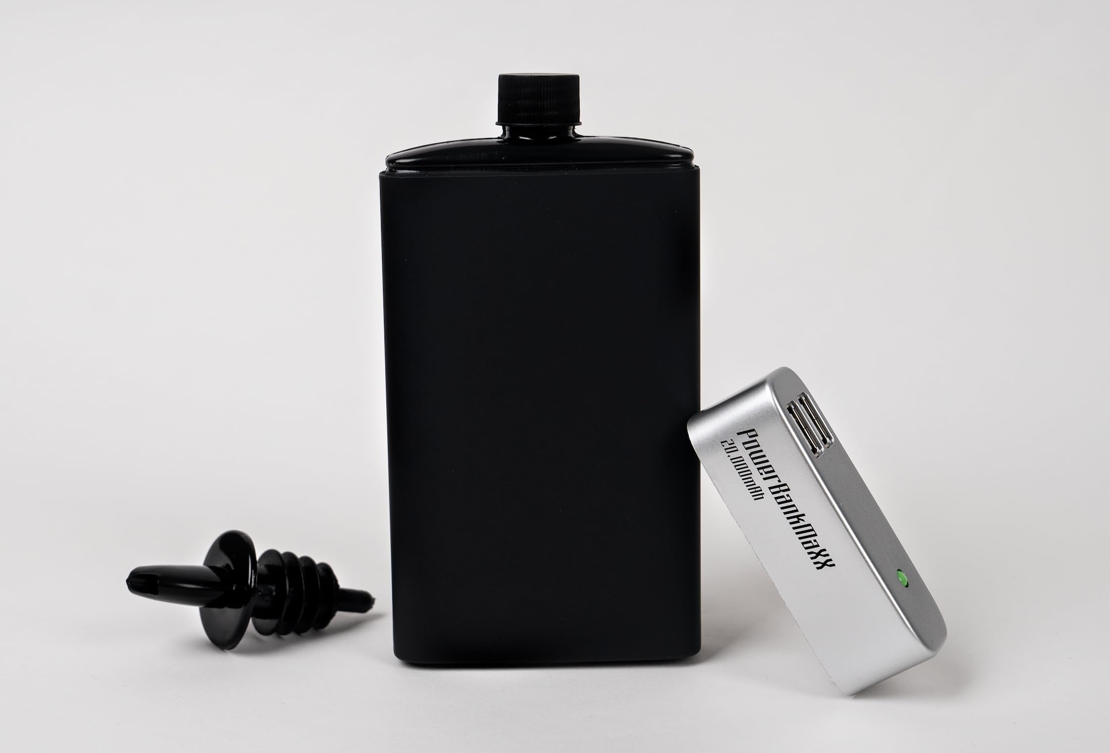 Binocktails Bev-Bank Flask outer shell offers a sleek discreet disguise.