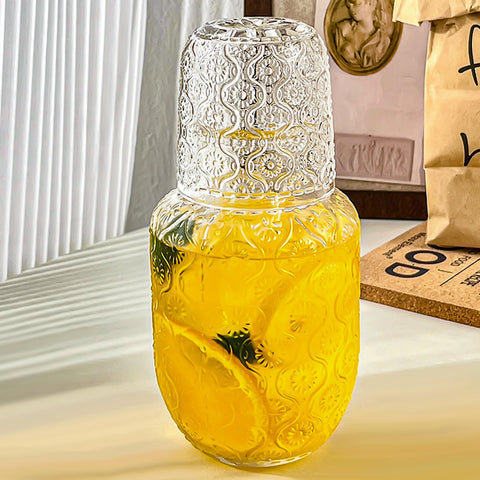 Binsakao durable bedside decanter designed for long-lasting bedroom and bath use.